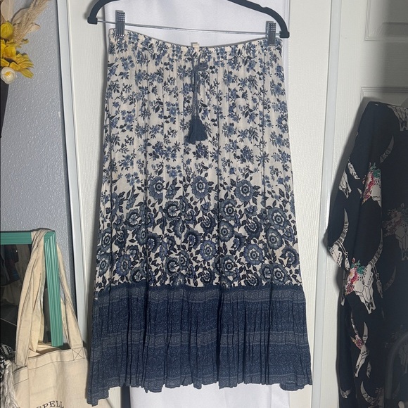 SPELL Elle Midi Skirt Floral Blue and White Size Small - Picture 3 of 10